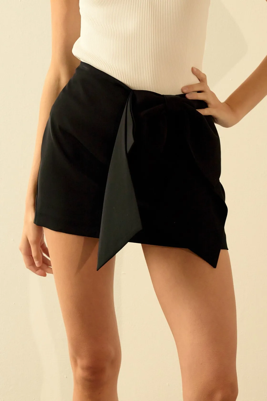 endless_rose__bow_mini_sk_10.webp ENDLESS ROSE Tops*- Bow Mini Skort