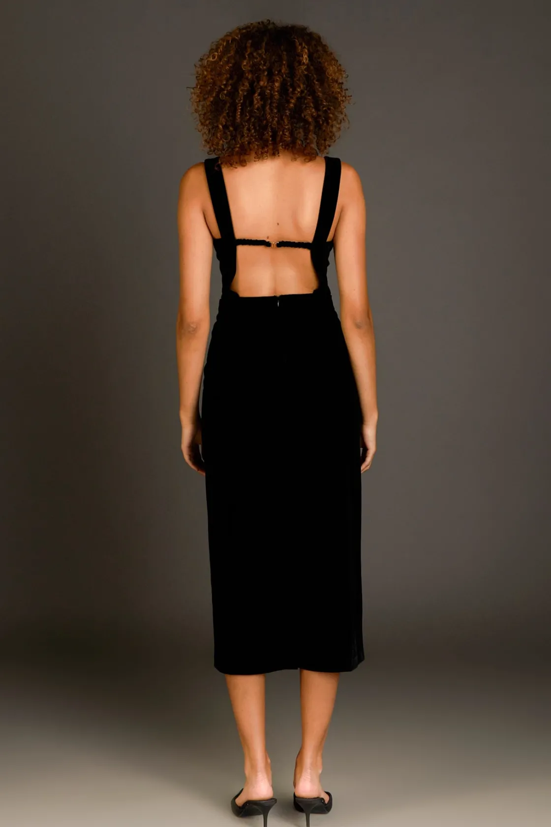 endless_rose__buttoned_ve_3.webp ENDLESS ROSE Tops*- Buttoned Velvet Midi Dress BLACK