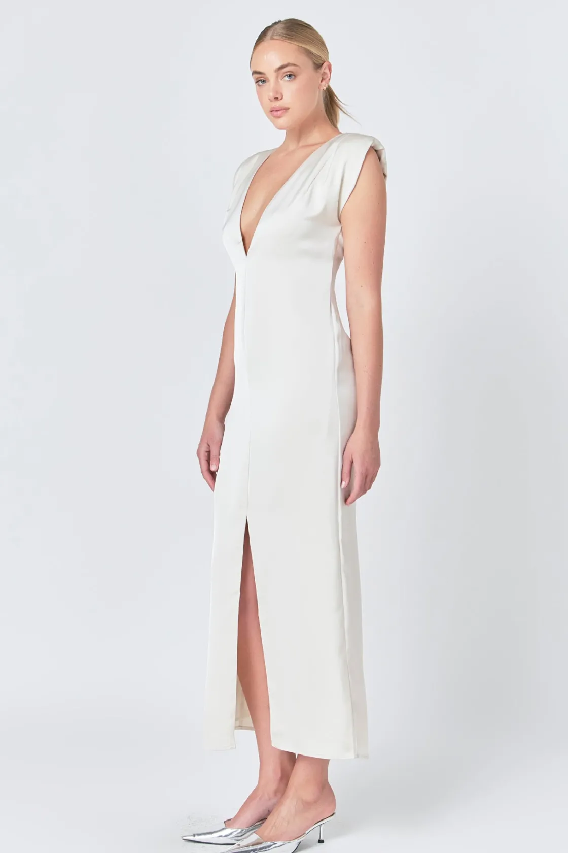 endless_rose__deep_v_maxi_1.webp ENDLESS ROSE Tops*- Deep V Maxi Dress CHAMPAGNE