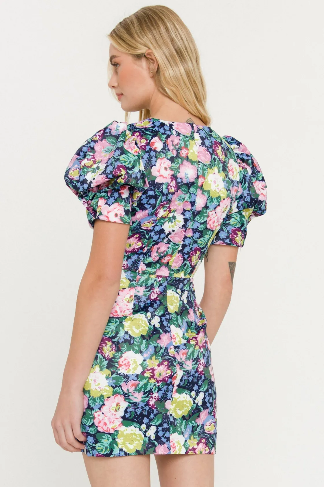 endless_rose__floral_puff_2.webp ENDLESS ROSE Tops*- Floral Puff Sleeve Woven Dress NAVYMULTI