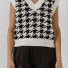 ENDLESS ROSE Tops*- Houndstooth Sweater Vest CREAM