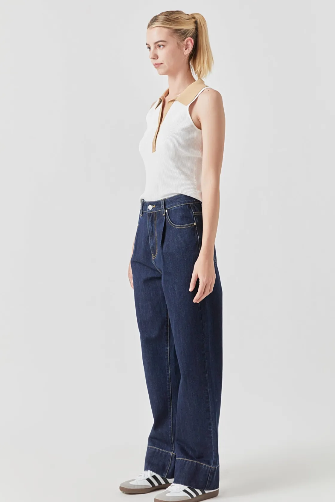 endless_rose__rib_knit_co_0.webp ENDLESS ROSE Tops*- Rib Knit Contrast Collar Sleeveless Top