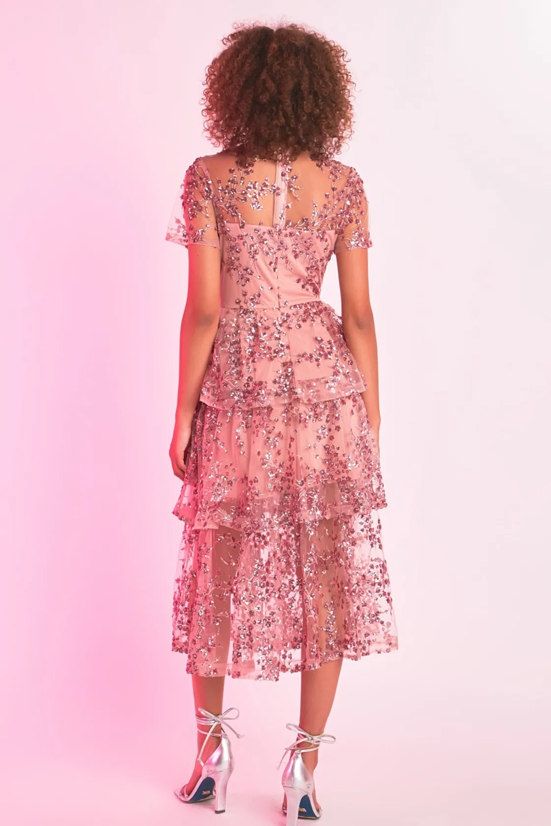 endless_rose__sequins_emb_2-1.webp ENDLESS ROSE Tops*- Sequins Embroidered Maxi Dress PINK