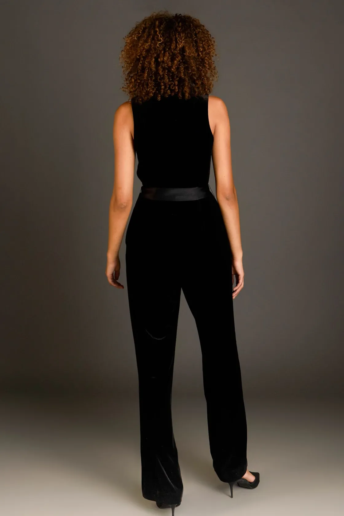endless_rose__sleeveless__2-1.webp ENDLESS ROSE Tops | One Pieces*- Sleeveless Velvet Jumpsuit