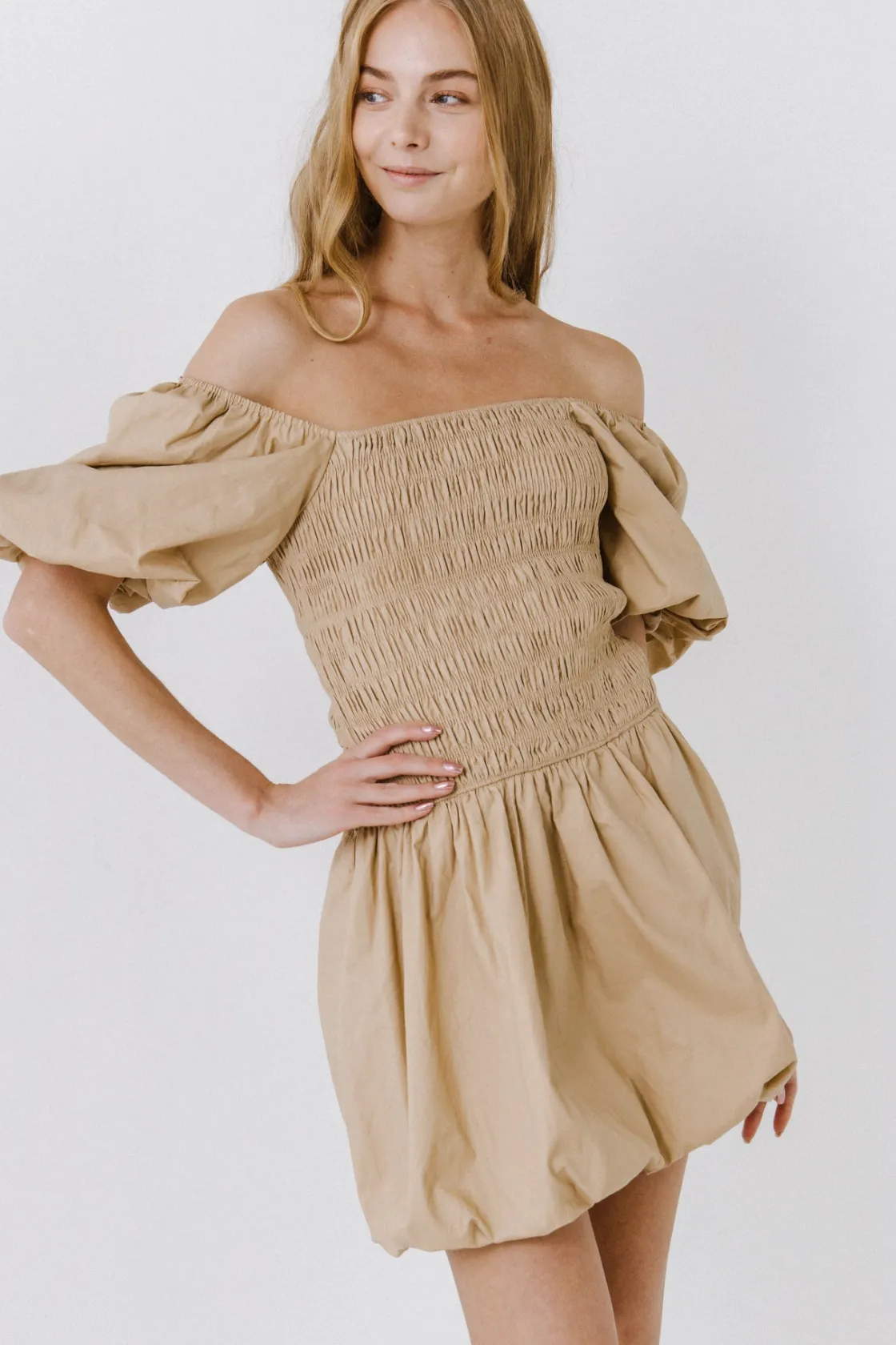 endless_rose__smocked_puf_3-2.webp ENDLESS ROSE Tops*- Smocked Puff Mini Dress BEIGE