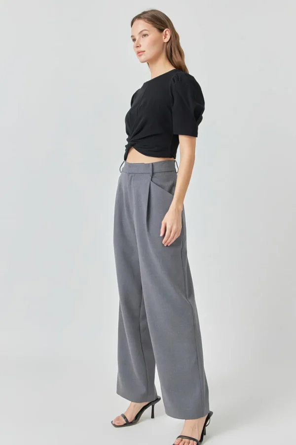 ENDLESS ROSE Tops*- Twist Detail Cropped Knit Top