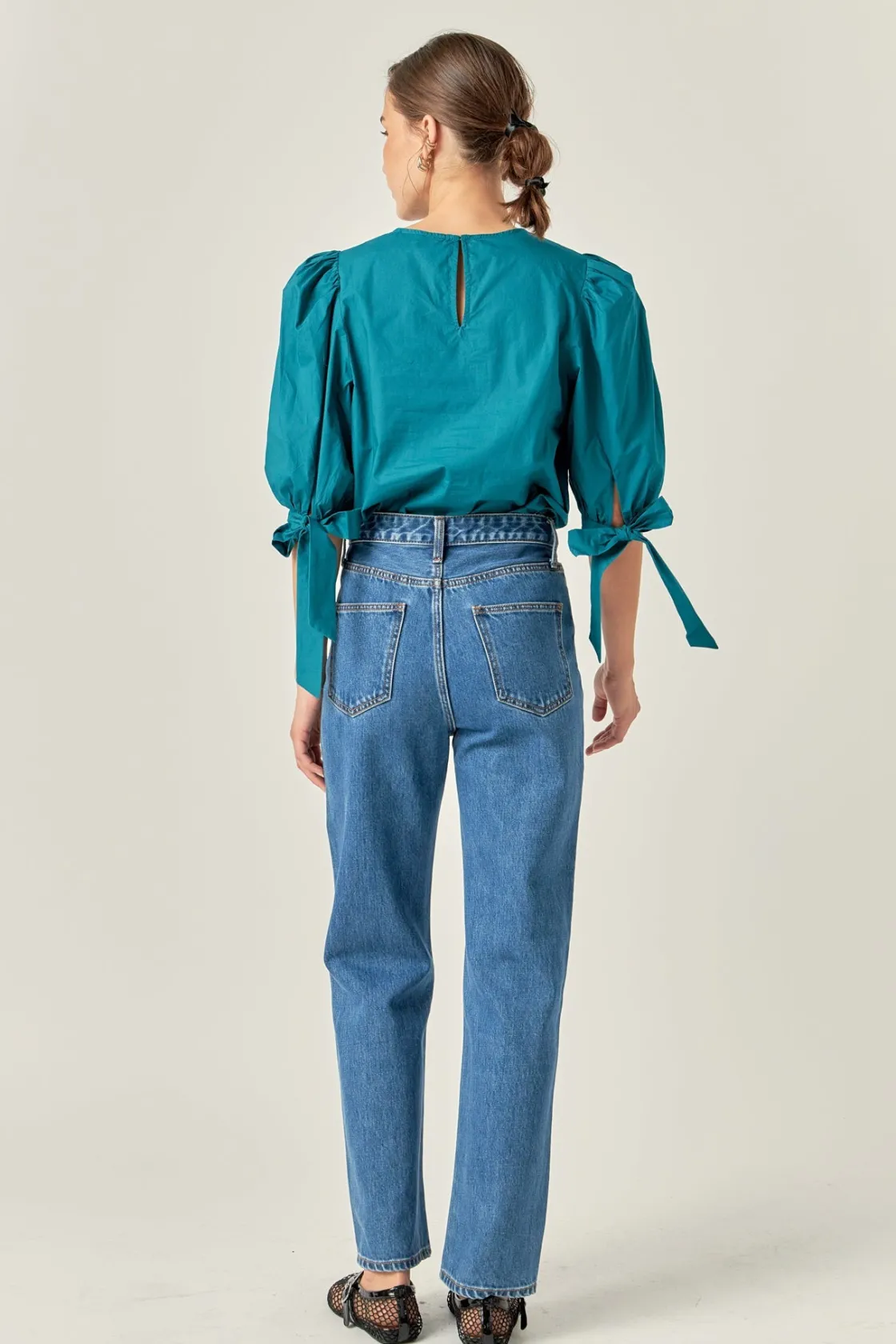 english_factory__bow_band_7.webp ENGLISH FACTORY Tops*- Bow Banded Puff Sleeve Blouse