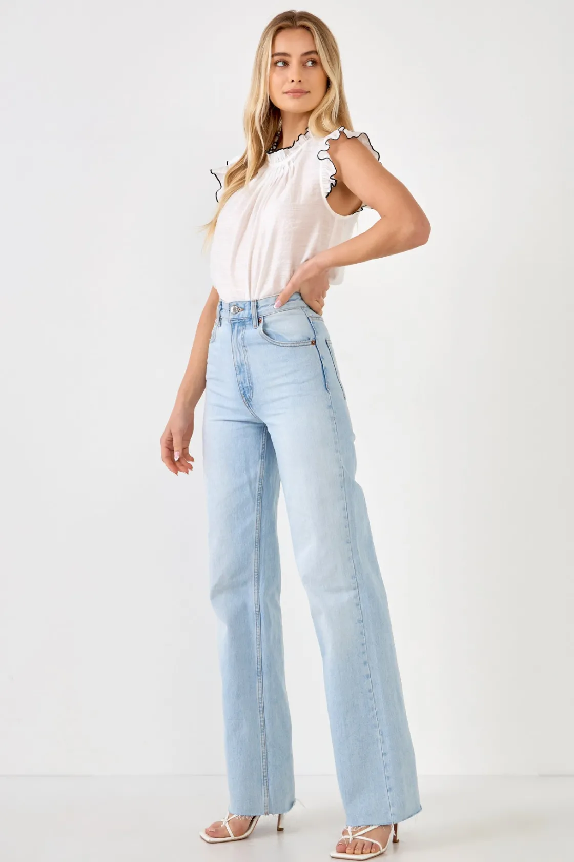 english_factory__contrast_11-1.webp ENGLISH FACTORY Tops*- Contrast Stitch Sleeveless Top