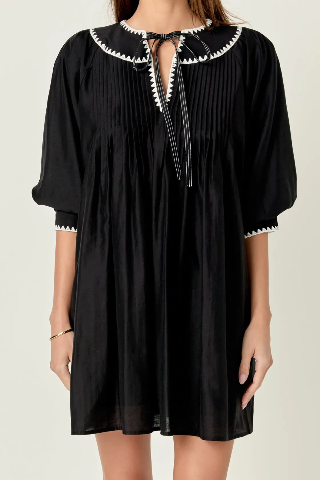 english_factory__embroide_0-3.webp ENGLISH FACTORY Tops*- Embroidery Bow Detailed Mini Dress BLACK/WHITE