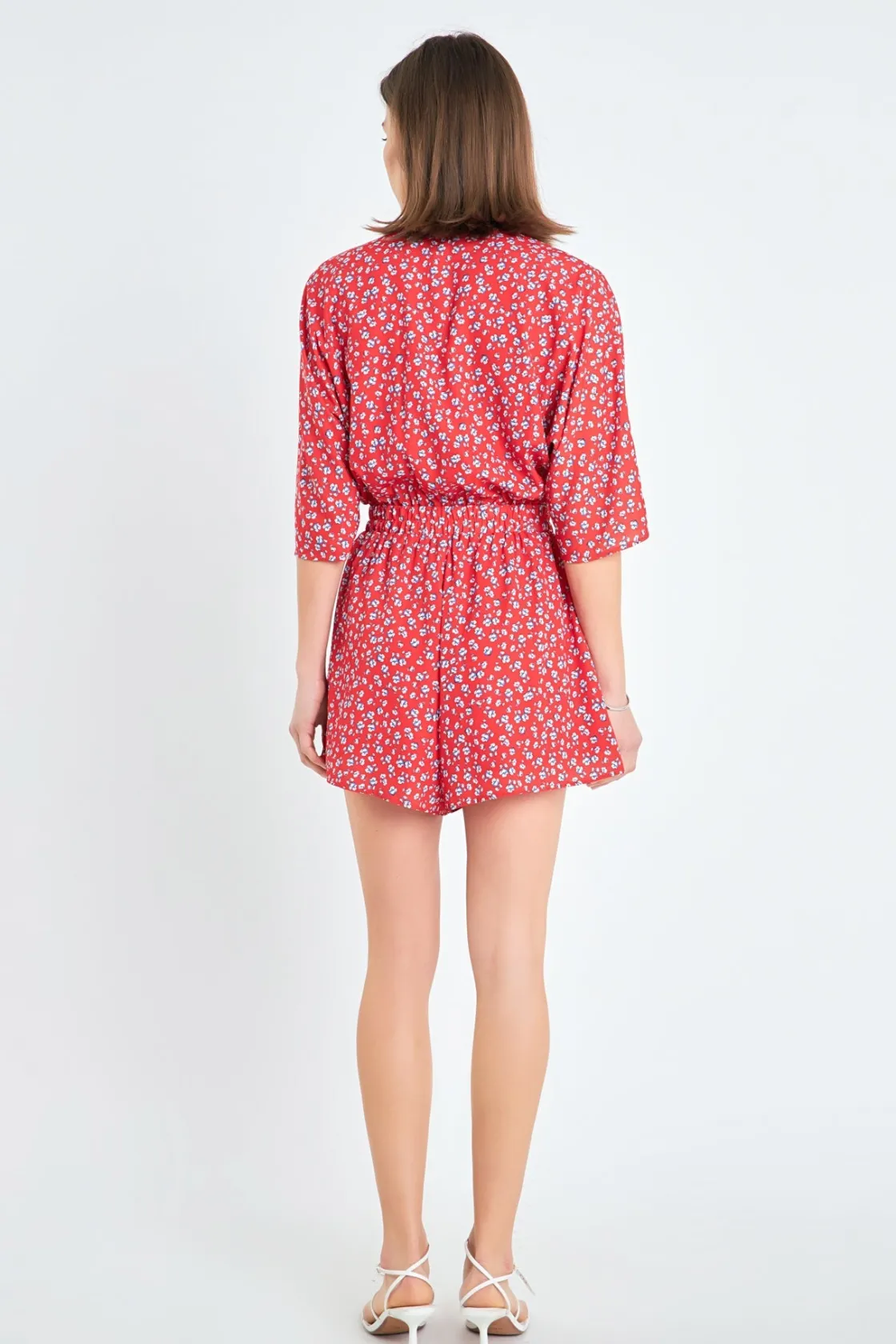 english_factory__floral_t_2-1.webp ENGLISH FACTORY Tops*- Floral Tied Romper RED