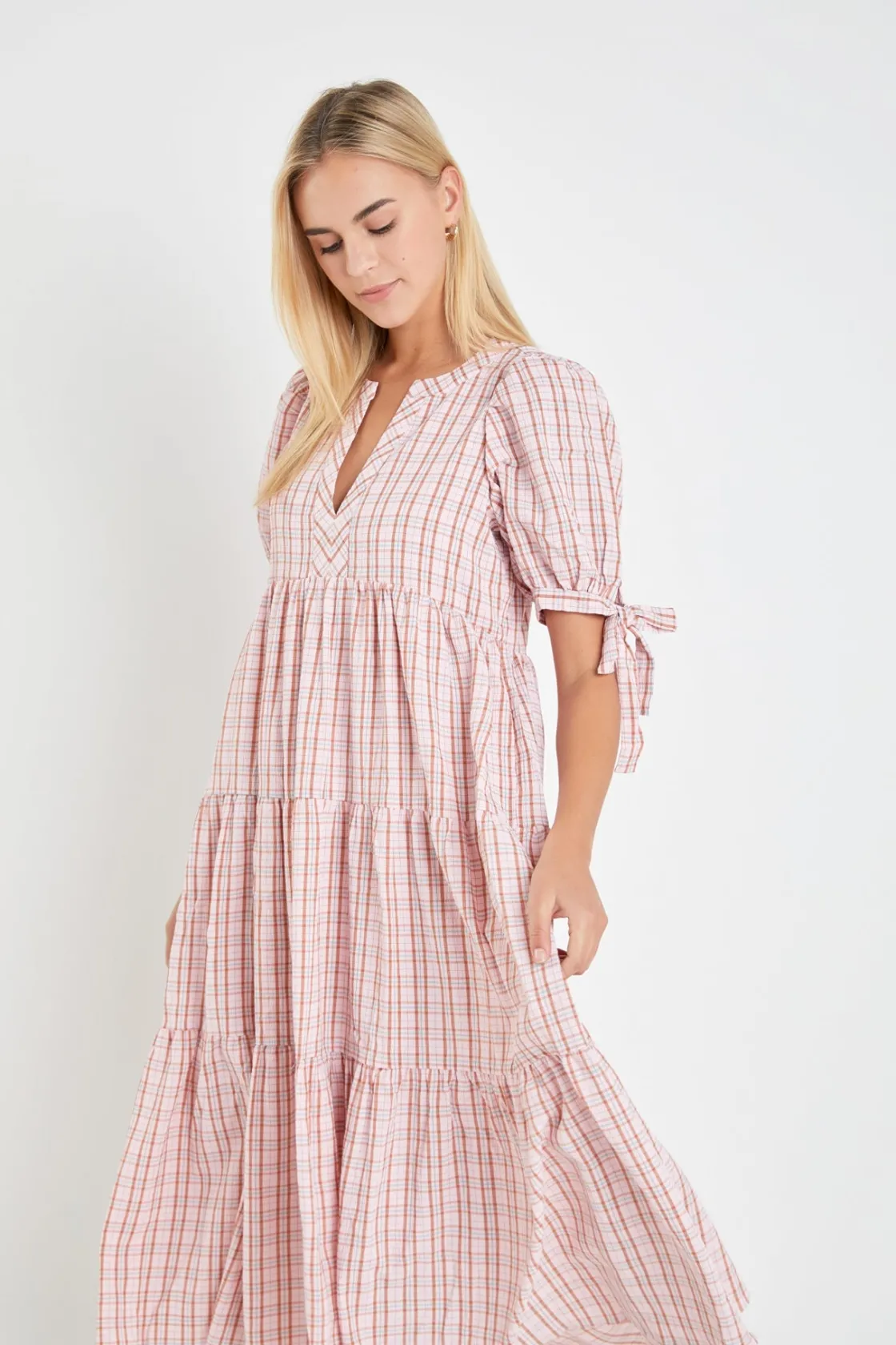 english_factory__gingham__18-1.webp ENGLISH FACTORY Tops*- Gingham Tiered Dress with Bow-Tie Sleeves