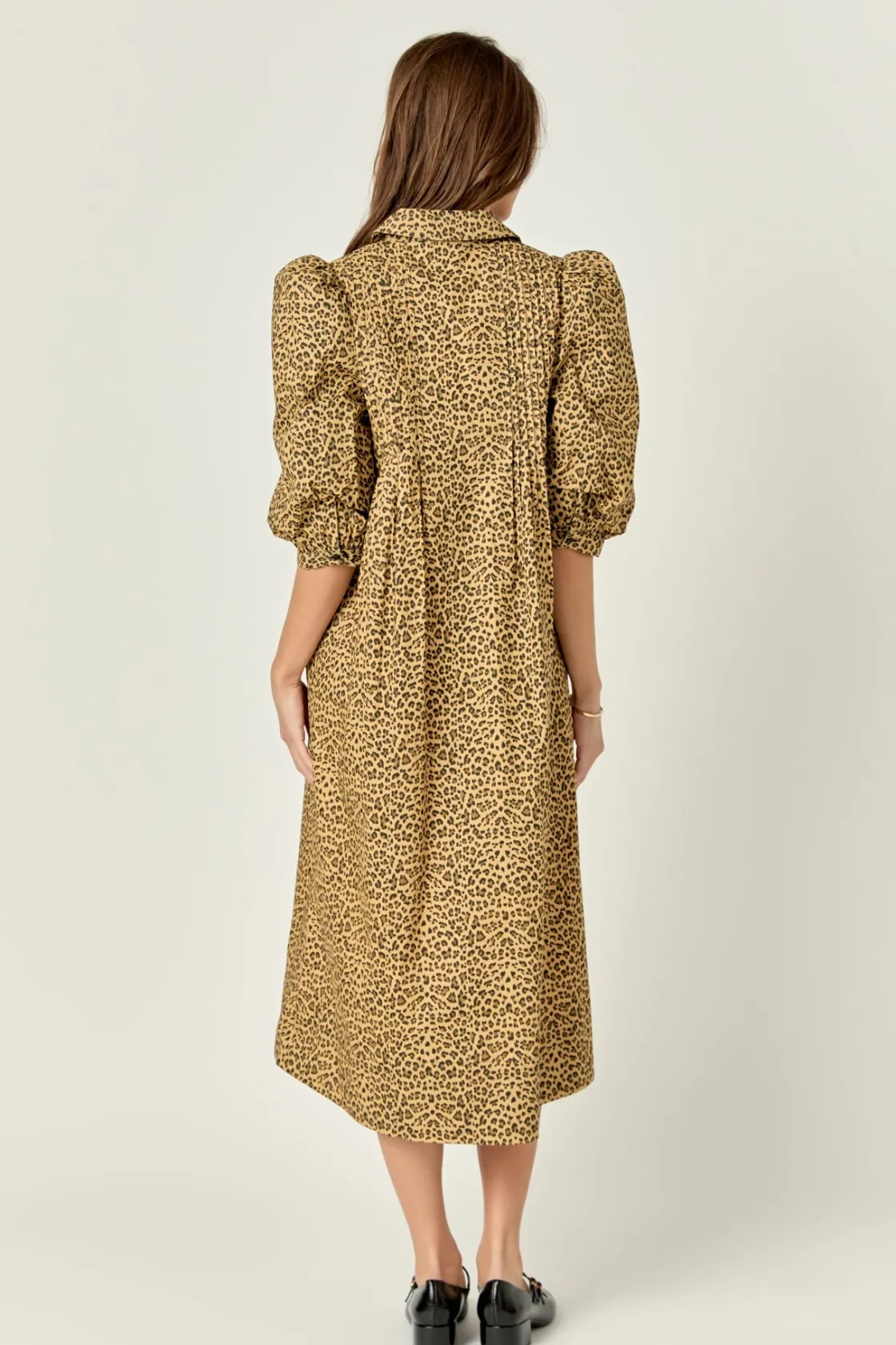 english_factory__leopard__2-2.webp ENGLISH FACTORY Tops*- Leopard Collar Midi Dress BROWN