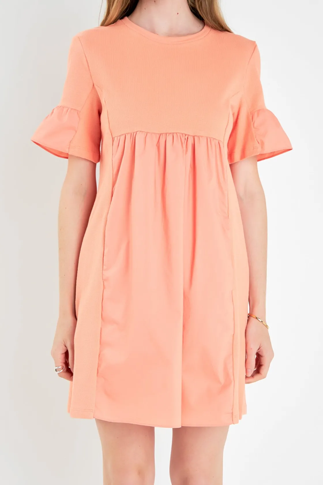 english_factory__mixed_me_10-4.webp ENGLISH FACTORY Tops*- Mixed Media Ruffled Short-Sleeve Mini Dress