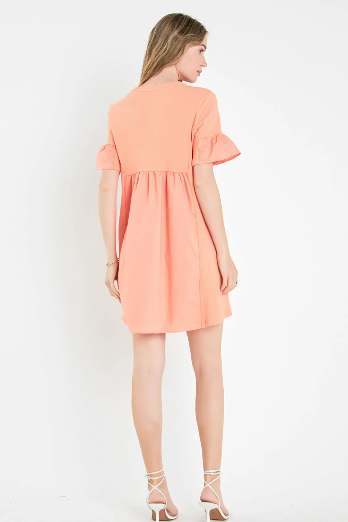 english_factory__mixed_me_12-4.webp ENGLISH FACTORY Tops*- Mixed Media Ruffled Short-Sleeve Mini Dress