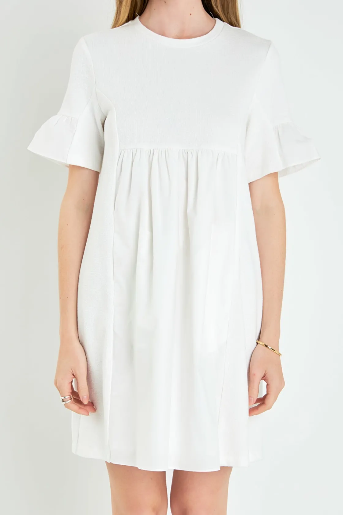 english_factory__mixed_me_15-1.webp ENGLISH FACTORY Tops*- Mixed Media Ruffled Short-Sleeve Mini Dress