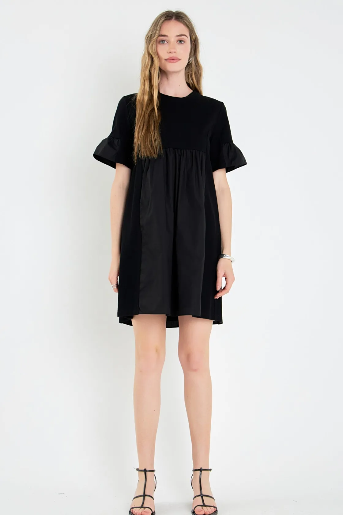 english_factory__mixed_me_34.webp ENGLISH FACTORY Tops*- Mixed Media Ruffled Short-Sleeve Mini Dress