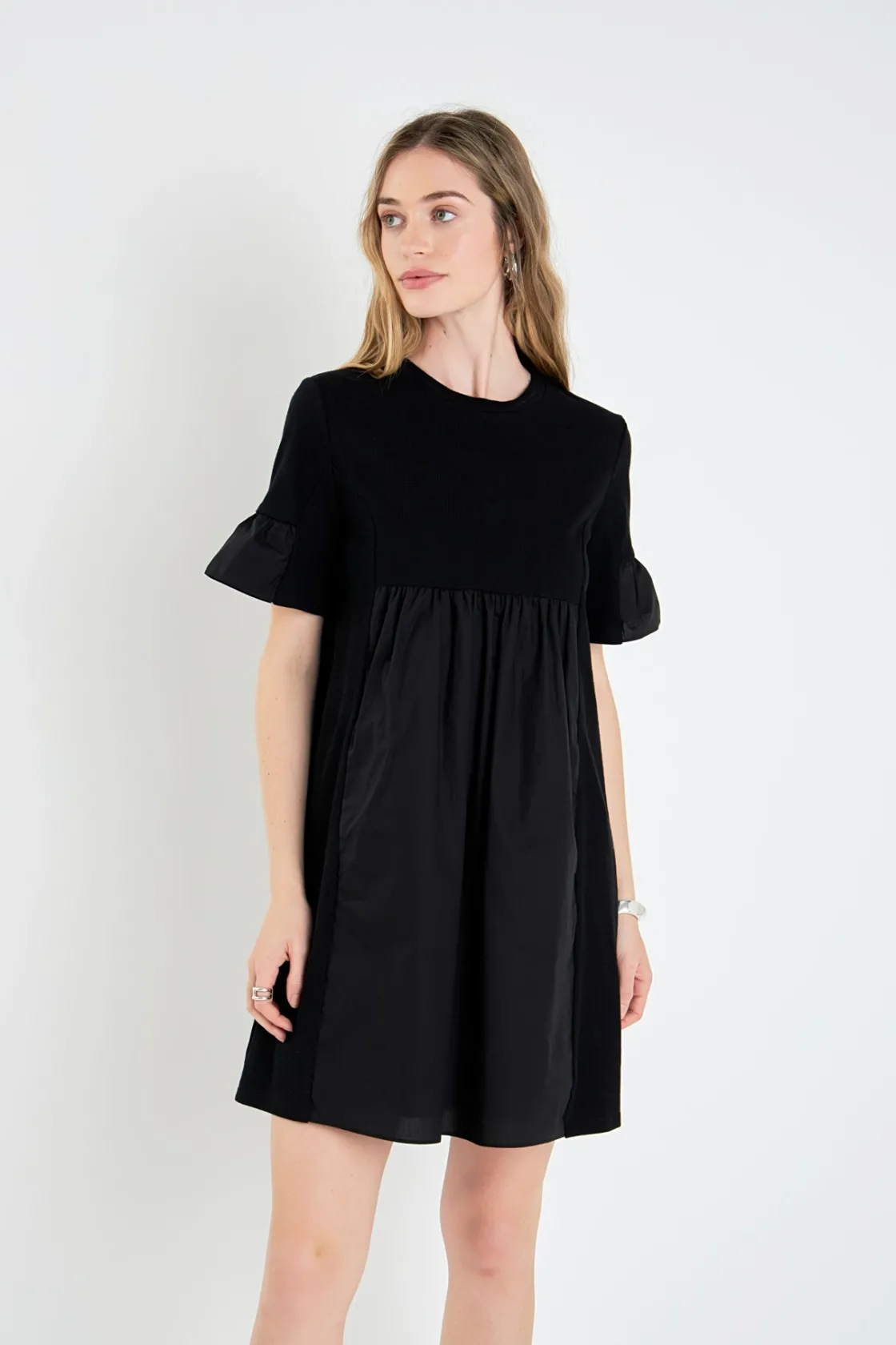 english_factory__mixed_me_38.webp ENGLISH FACTORY Tops*- Mixed Media Ruffled Short-Sleeve Mini Dress