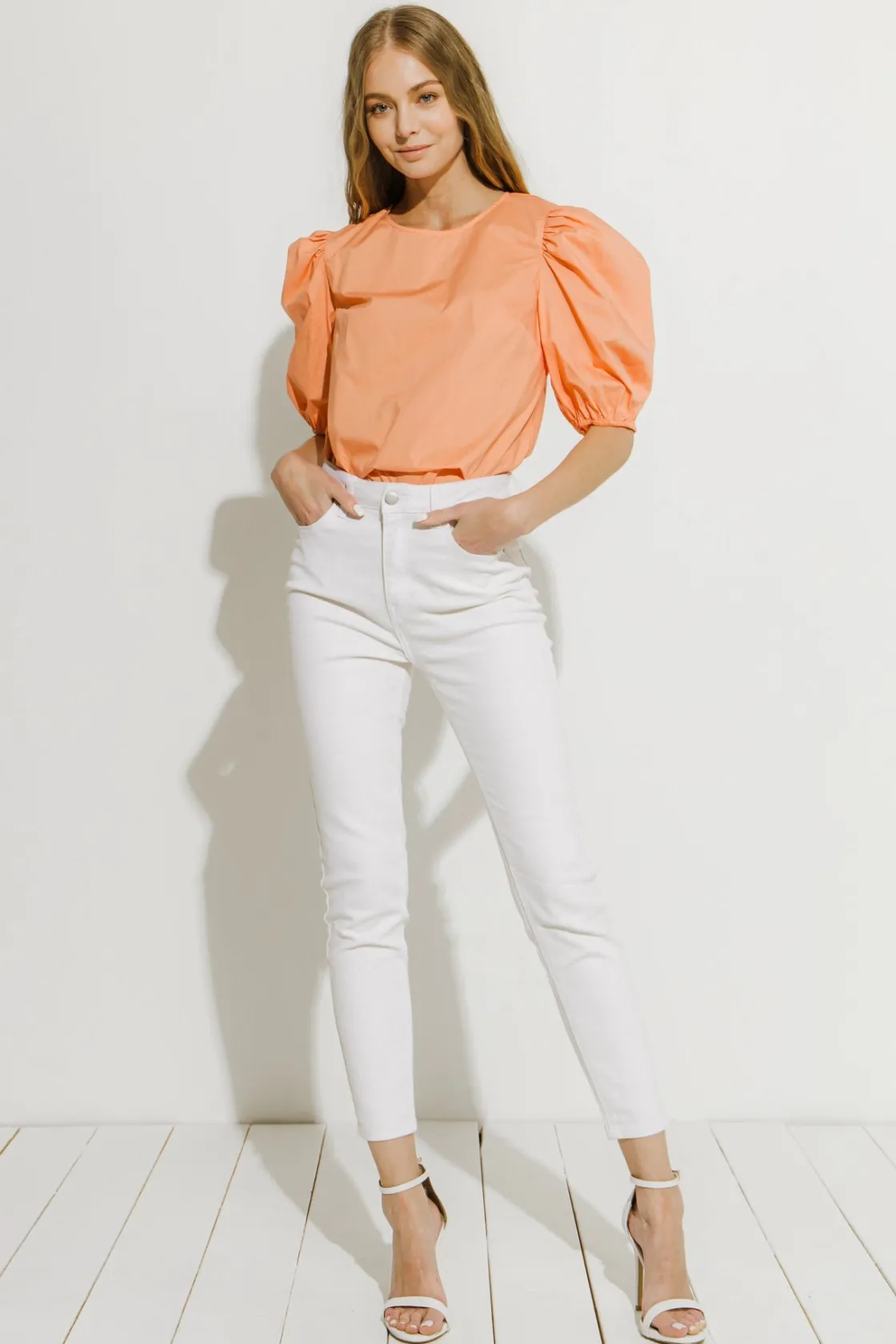 english_factory__poplin_p_9.webp ENGLISH FACTORY Tops*- Poplin Puff Sleeve Top