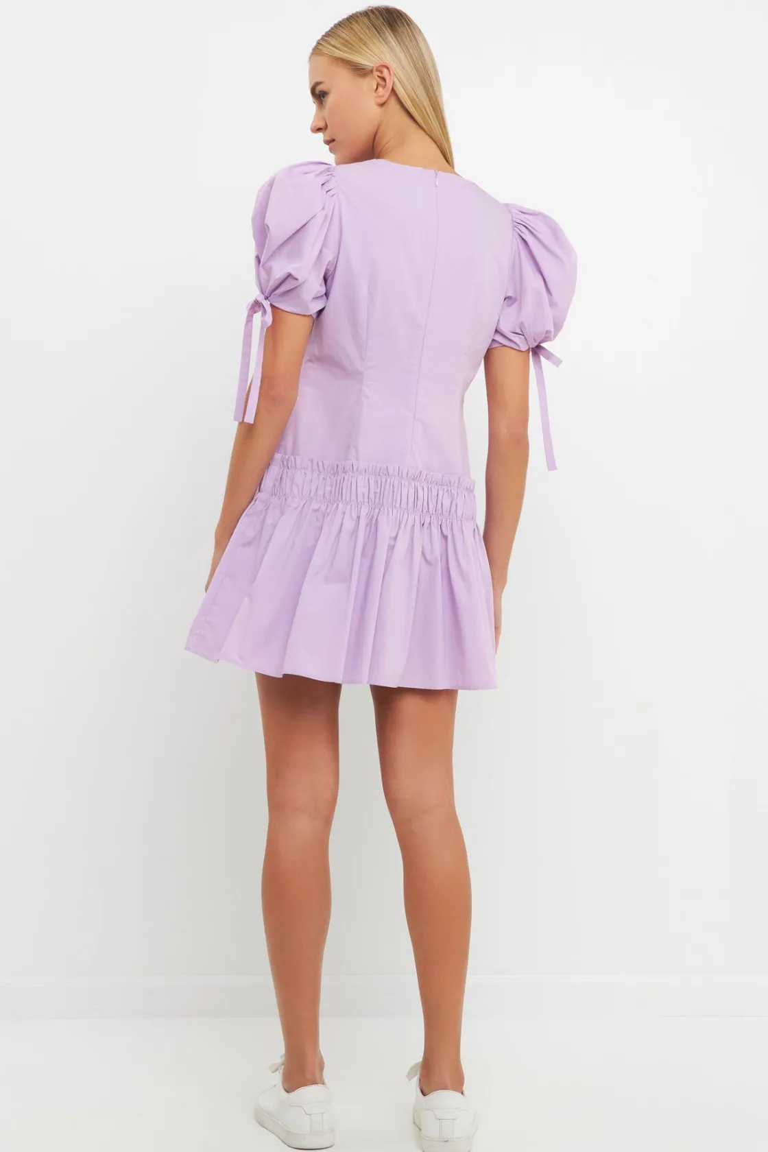 english_factory__poplin_r_2.webp ENGLISH FACTORY Tops*- Poplin Ruffle Dress with Tied Detail LILAC