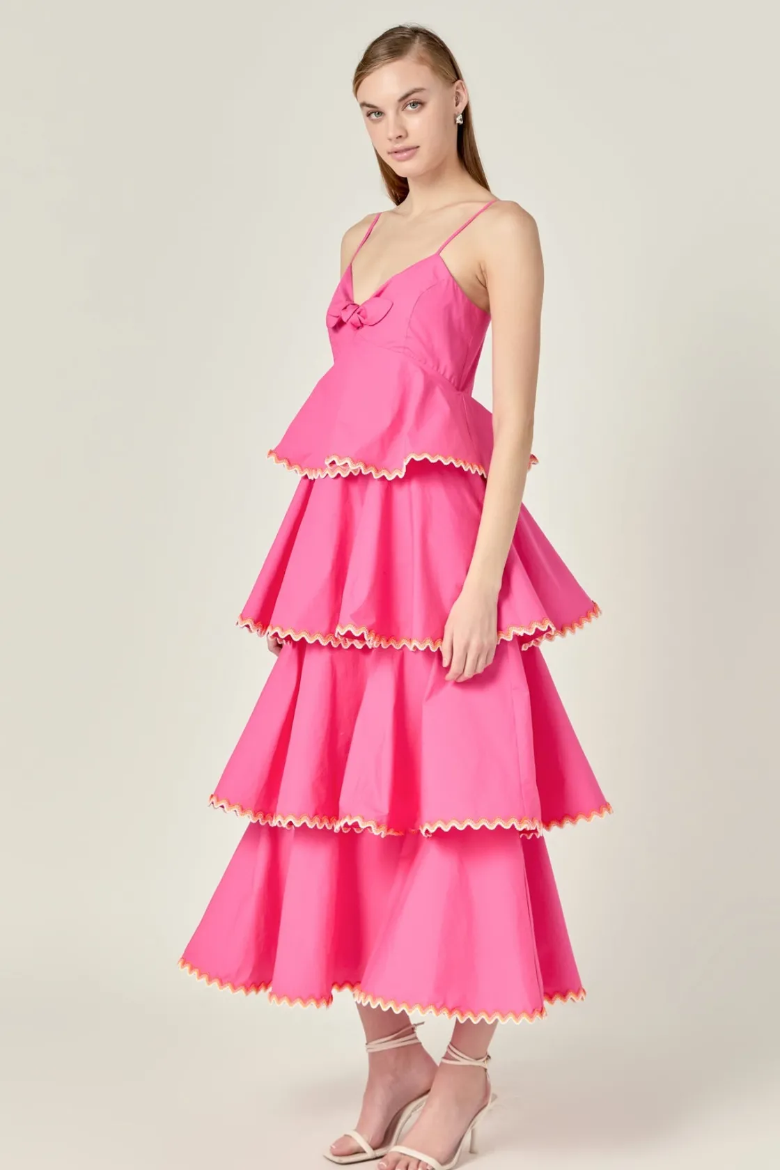 english_factory__poplin_t_1.webp ENGLISH FACTORY Tops*- Poplin Tiered Maxi Dress with Ric Rac Trim HOTPINK