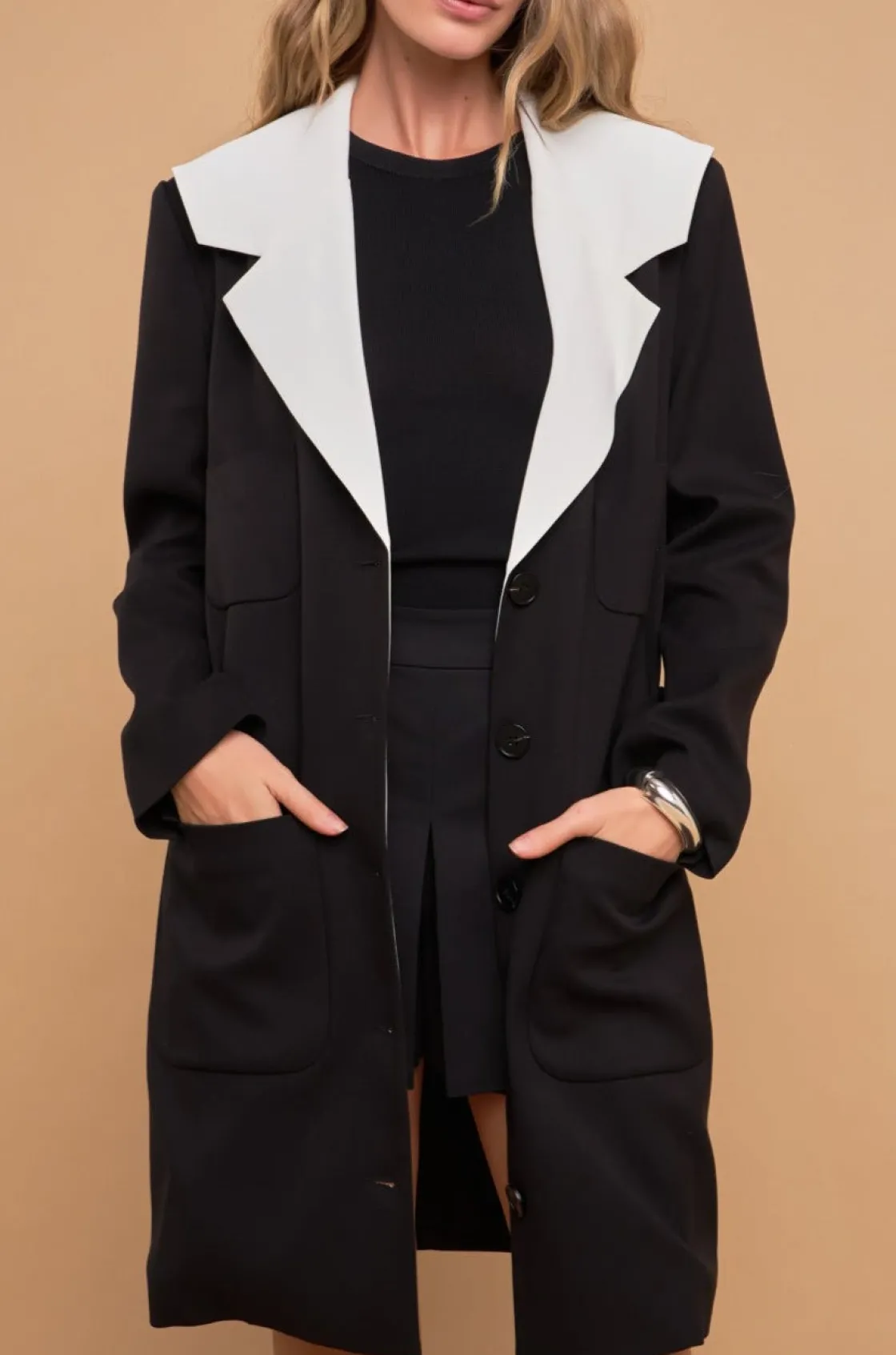 english_factory__premium__0-4.webp ENGLISH FACTORY Tops*- Premium Coat with Contrast Sailor Collar BLACK/WHITE