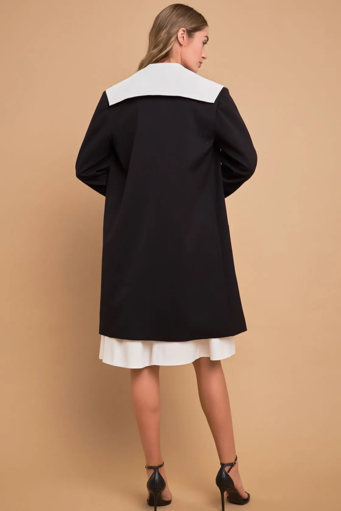 english_factory__premium__2-4.webp ENGLISH FACTORY Tops*- Premium Coat with Contrast Sailor Collar BLACK/WHITE