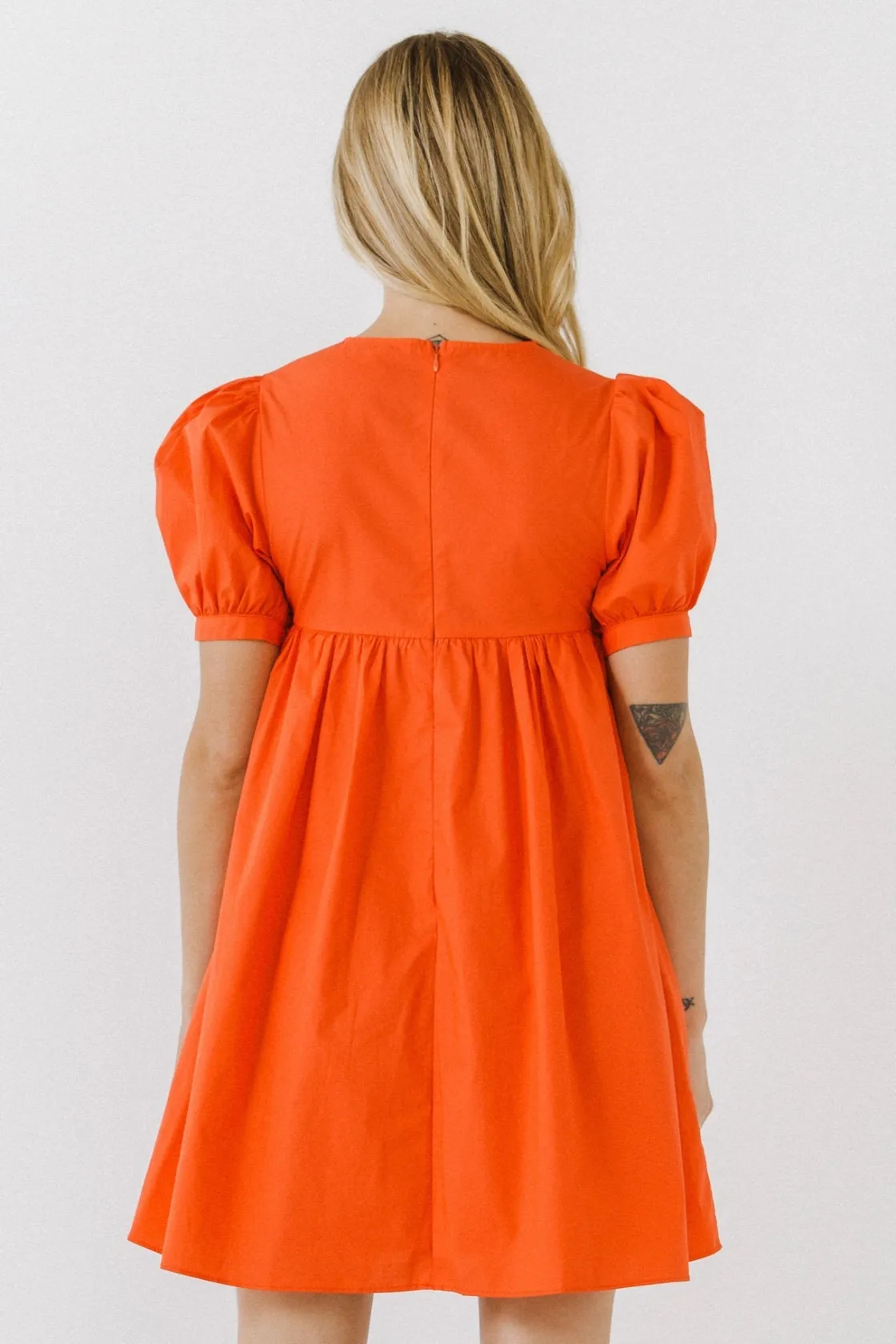 english_factory__puff_sle_7.webp ENGLISH FACTORY Tops*- Puff Sleeve Babydoll Dress