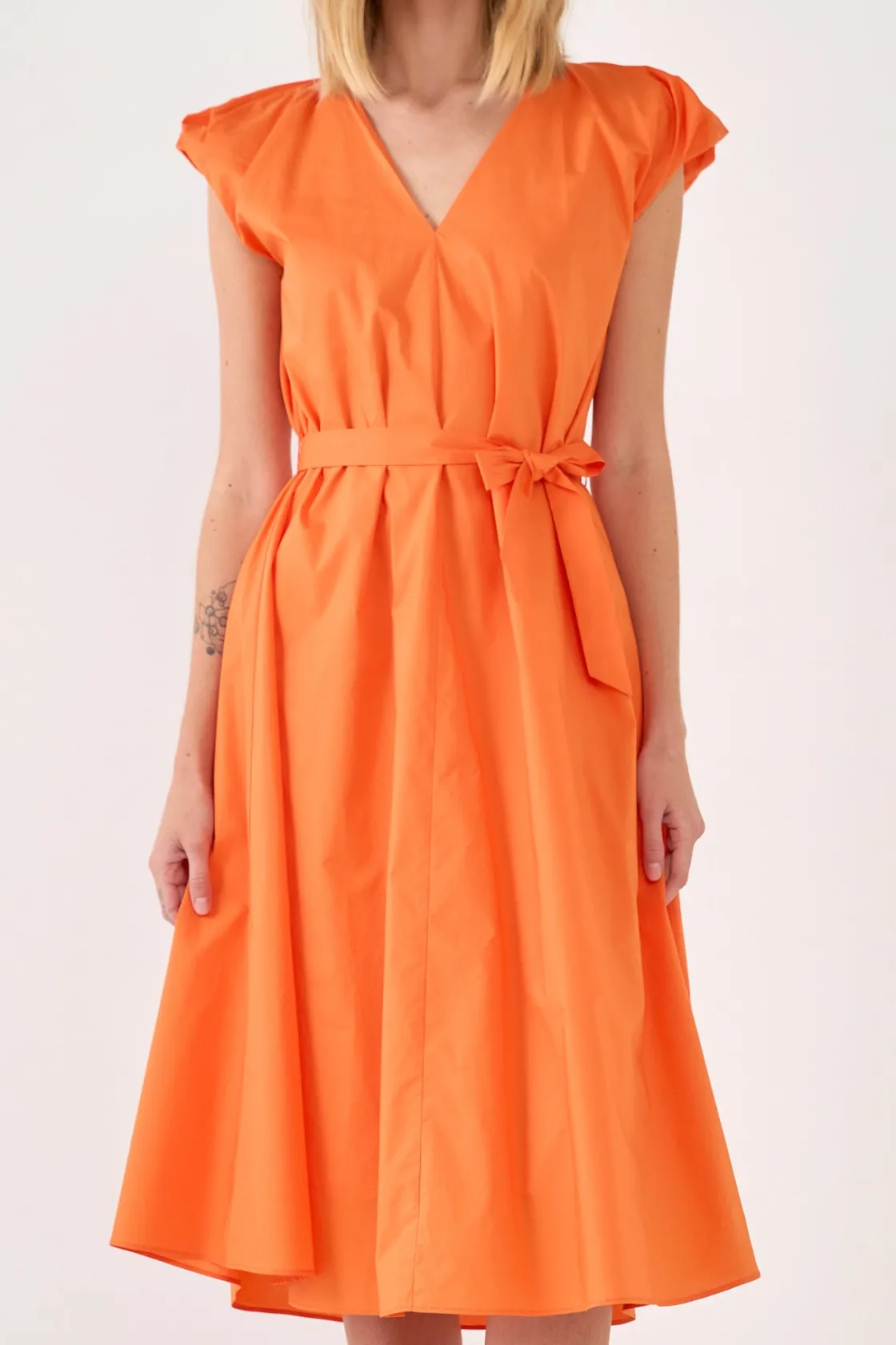 english_factory__puffy_sl_10.webp ENGLISH FACTORY Tops*- Puffy Sleeve Midi Dress