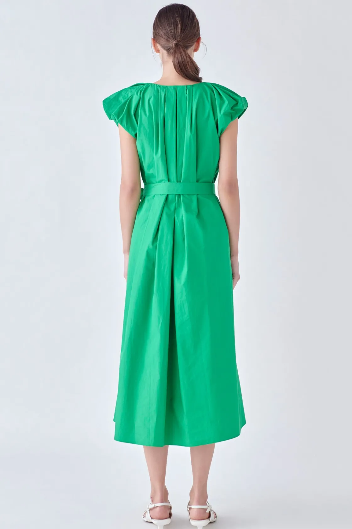 english_factory__puffy_sl_2.webp ENGLISH FACTORY Tops*- Puffy Sleeve Midi Dress