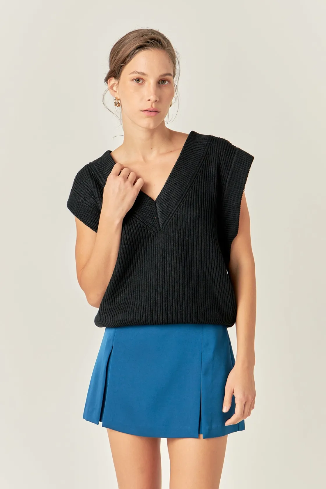 english_factory__satin_si_18.webp ENGLISH FACTORY Tops*- Satin Single Pleat Skort