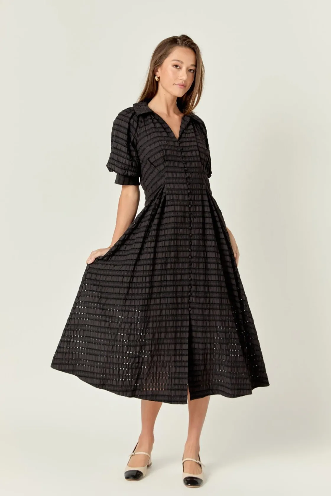 english_factory__seersuck_3.webp ENGLISH FACTORY Tops*- Seersucker Check Midi Dress BLACK