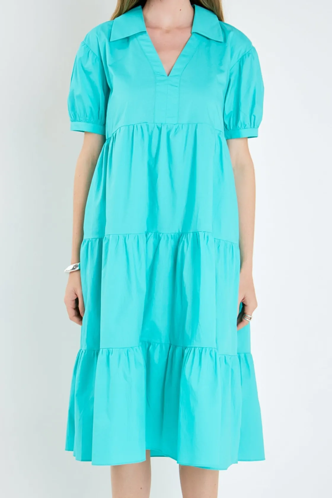english_factory__short_pu_10.webp ENGLISH FACTORY Tops*- Short Puff Sleeve V-Neck Midi Dress