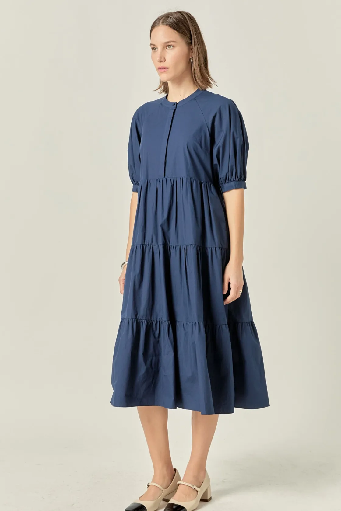 english_factory__short_pu_11-1.webp ENGLISH FACTORY Tops*- Short Puff Sleeve Midi Dress