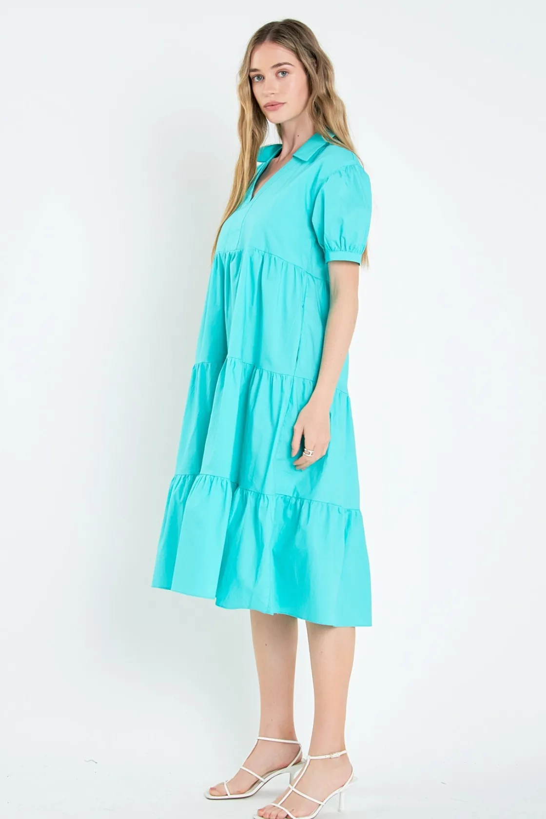 english_factory__short_pu_11.webp ENGLISH FACTORY Tops*- Short Puff Sleeve V-Neck Midi Dress