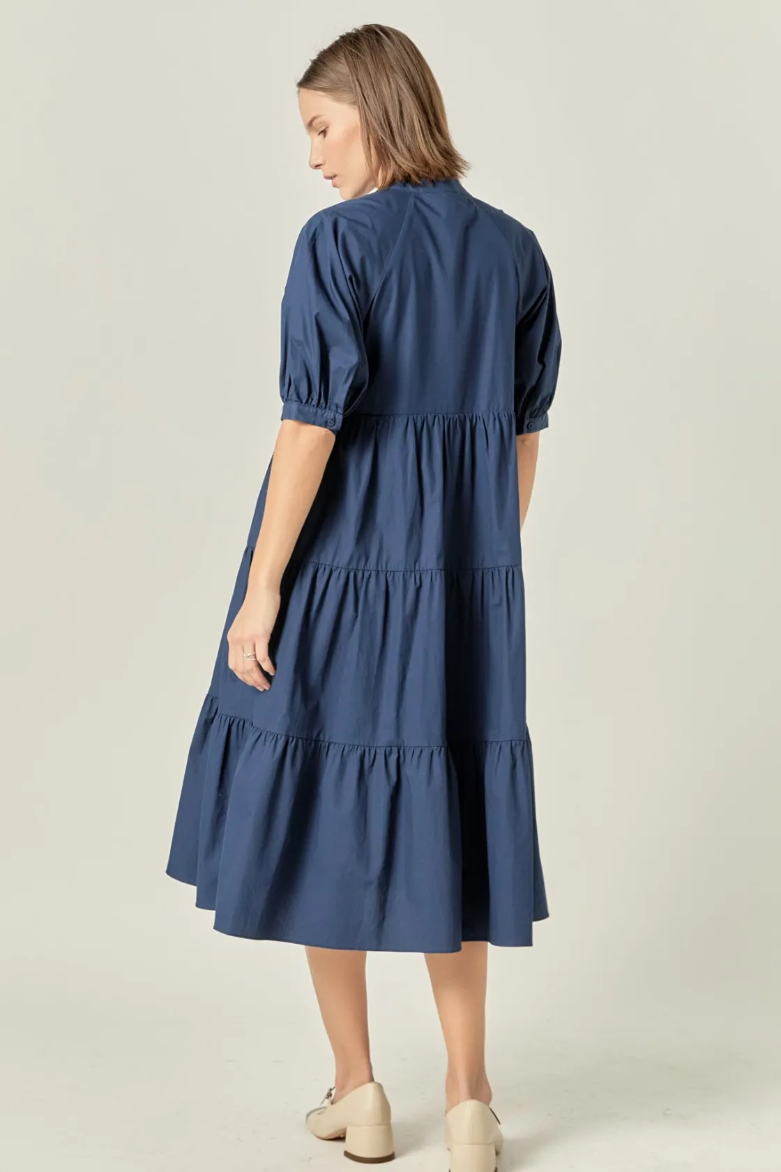 english_factory__short_pu_12-1.webp ENGLISH FACTORY Tops*- Short Puff Sleeve Midi Dress