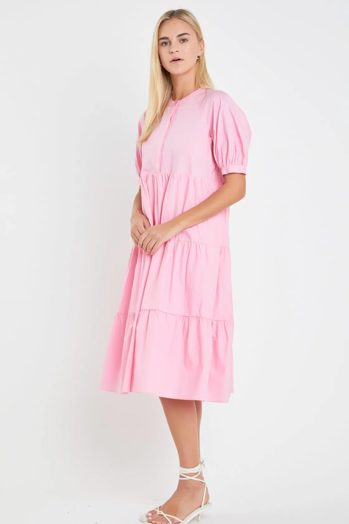 english_factory__short_pu_21.webp ENGLISH FACTORY Tops*- Short Puff Sleeve Midi Dress