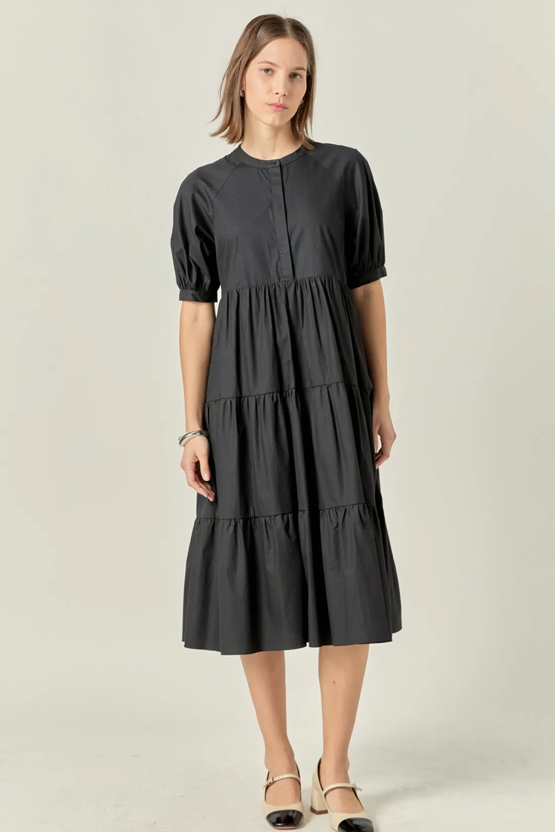 english_factory__short_pu_4-1.webp ENGLISH FACTORY Tops*- Short Puff Sleeve Midi Dress
