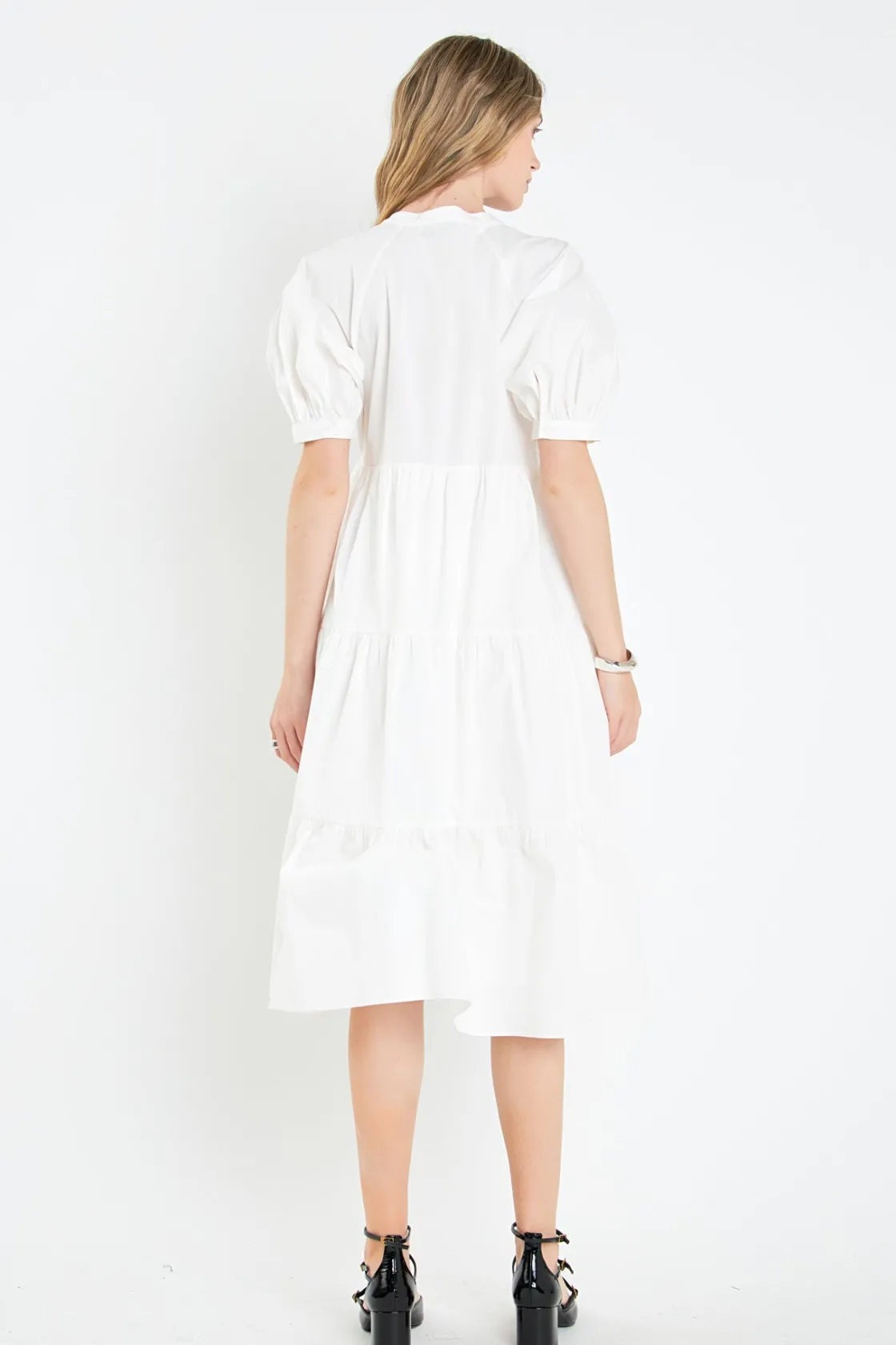 english_factory__short_pu_42.webp ENGLISH FACTORY Tops*- Short Puff Sleeve Midi Dress