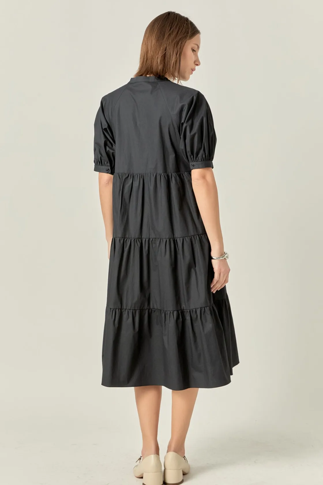 english_factory__short_pu_7-1.webp ENGLISH FACTORY Tops*- Short Puff Sleeve Midi Dress