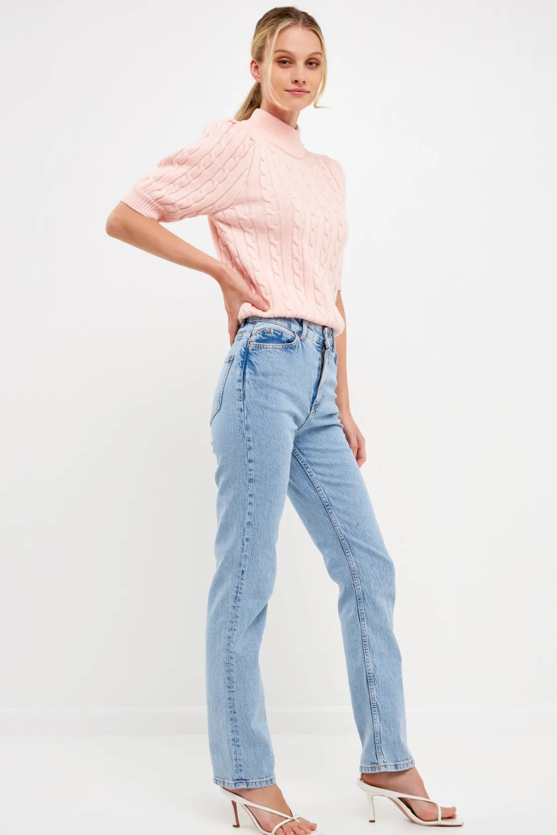 english_factory__shortsle_11.webp ENGLISH FACTORY Tops*- Short-Sleeve Cable-Knit Sweater