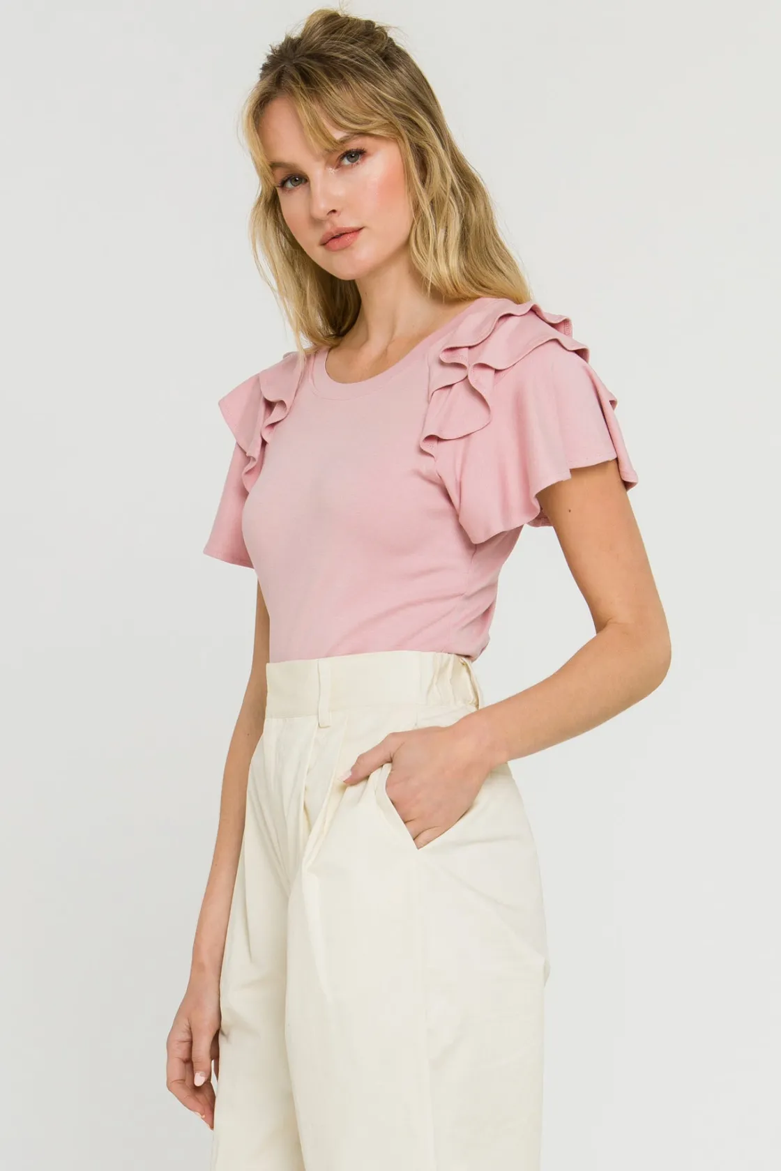 english_factory__shoulder_31.webp ENGLISH FACTORY Tops*- Shoulder Ruffle Top