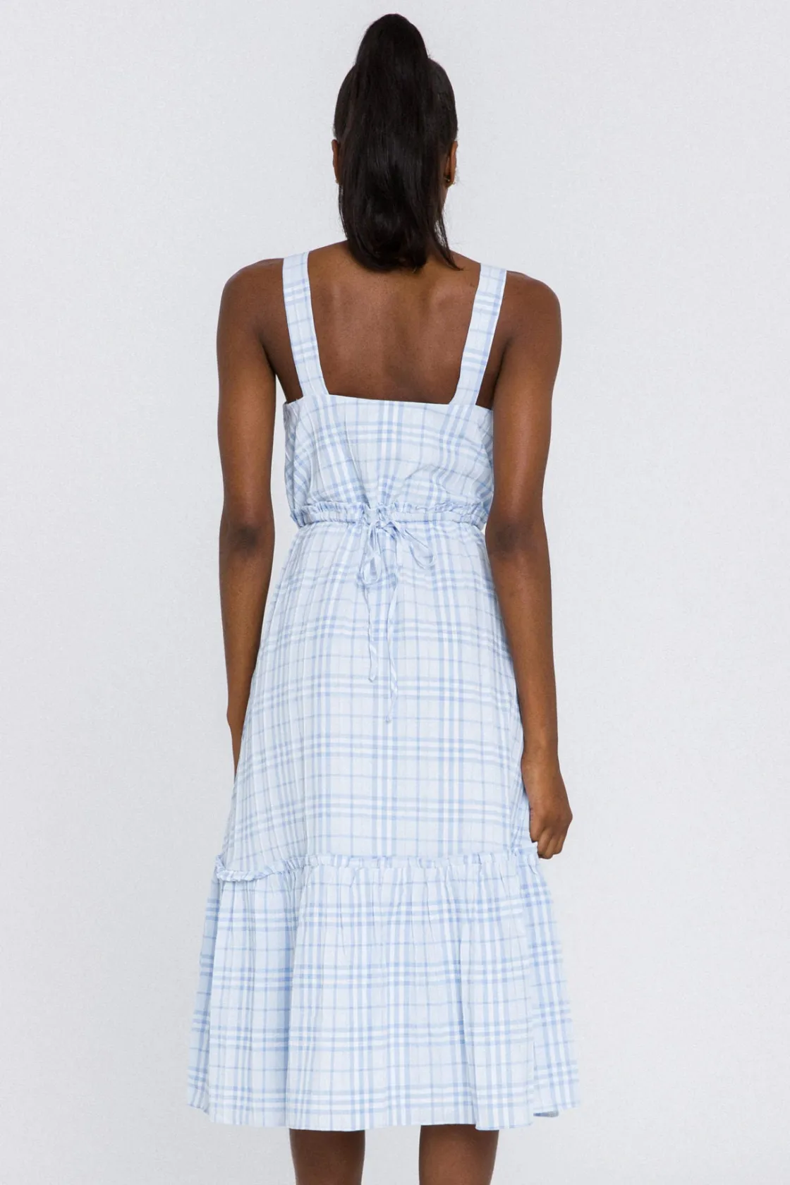 english_factory__sleevele_2-3.webp ENGLISH FACTORY Tops*- Sleeveless Midi Dress
