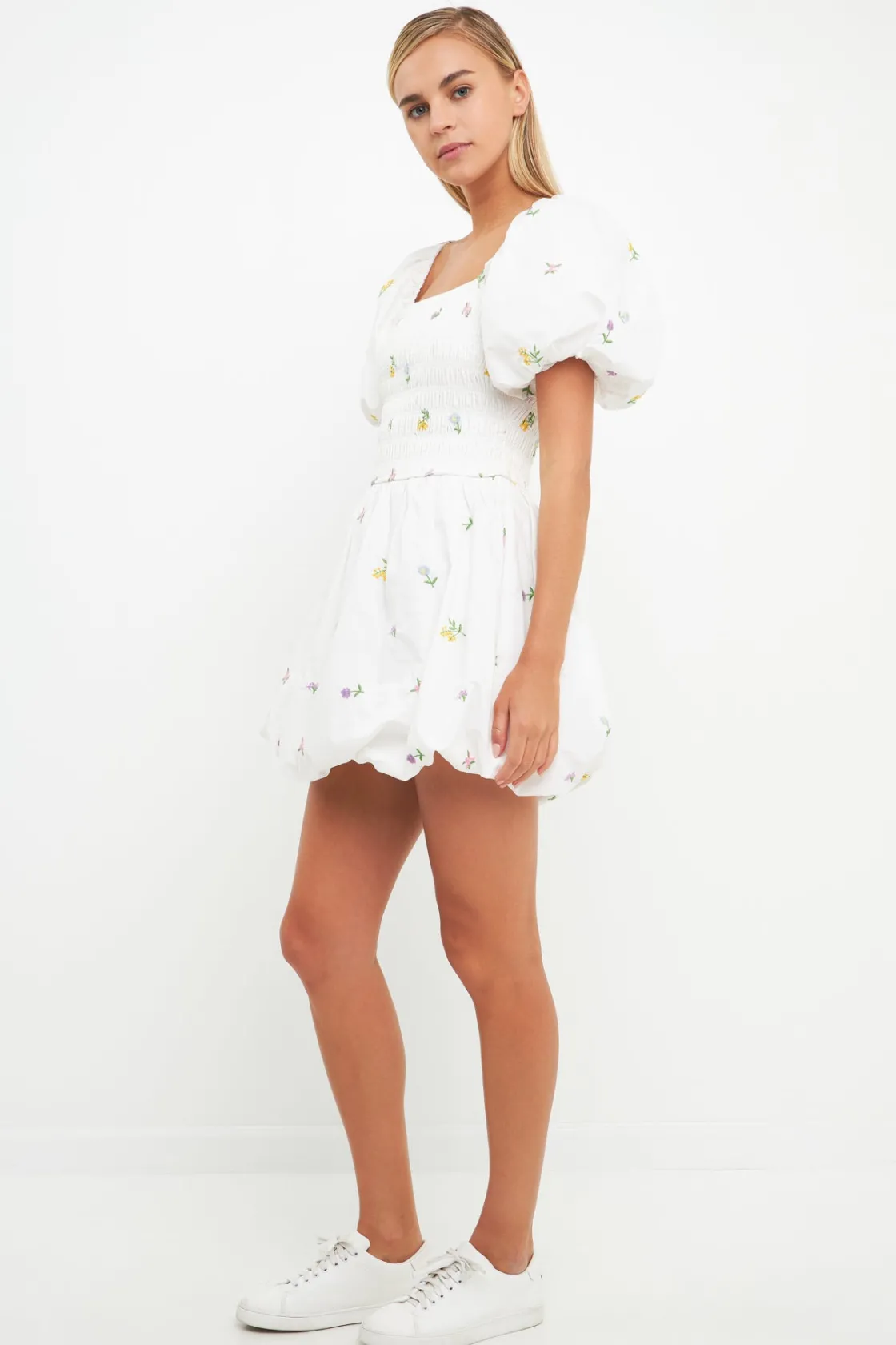 english_factory__smocked__16.webp ENGLISH FACTORY Tops*- Smocked Dress with Balloon Sleeves