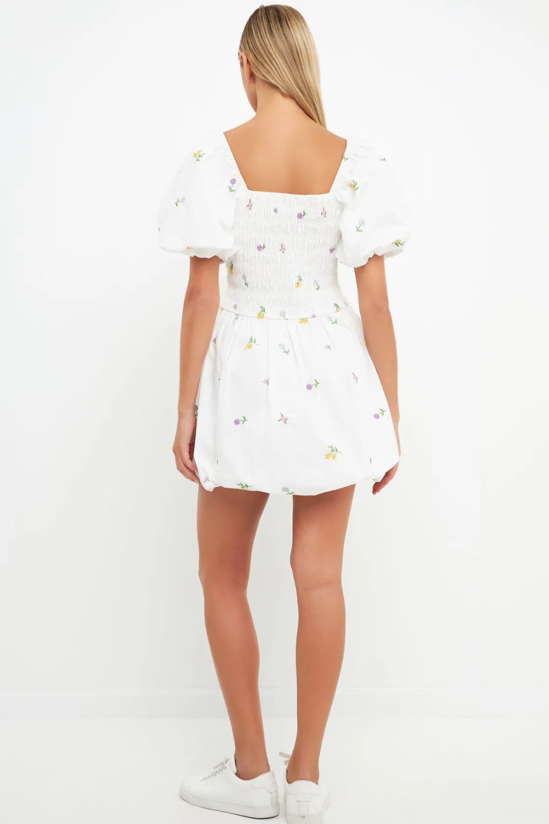 english_factory__smocked__17.webp ENGLISH FACTORY Tops*- Smocked Dress with Balloon Sleeves