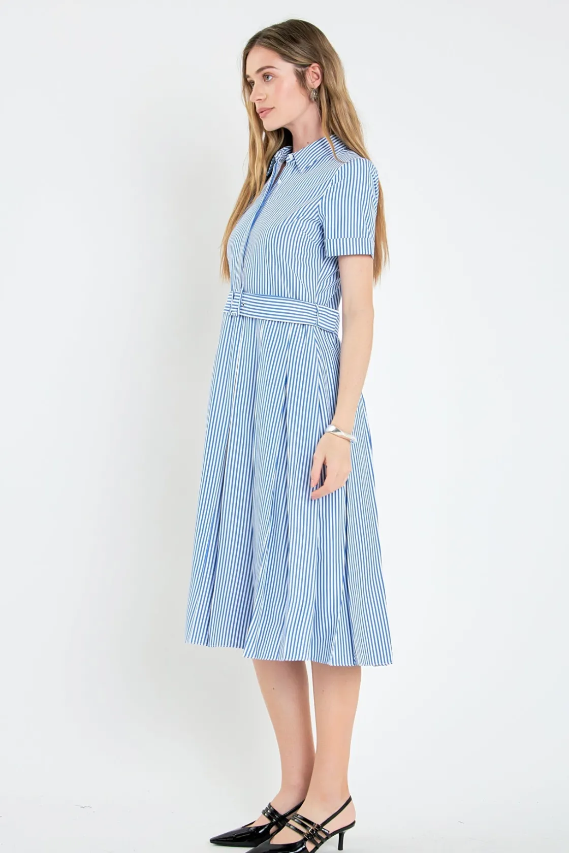 english_factory__striped__1-7.webp ENGLISH FACTORY Tops*- Striped Belted Midi Dress BLUE