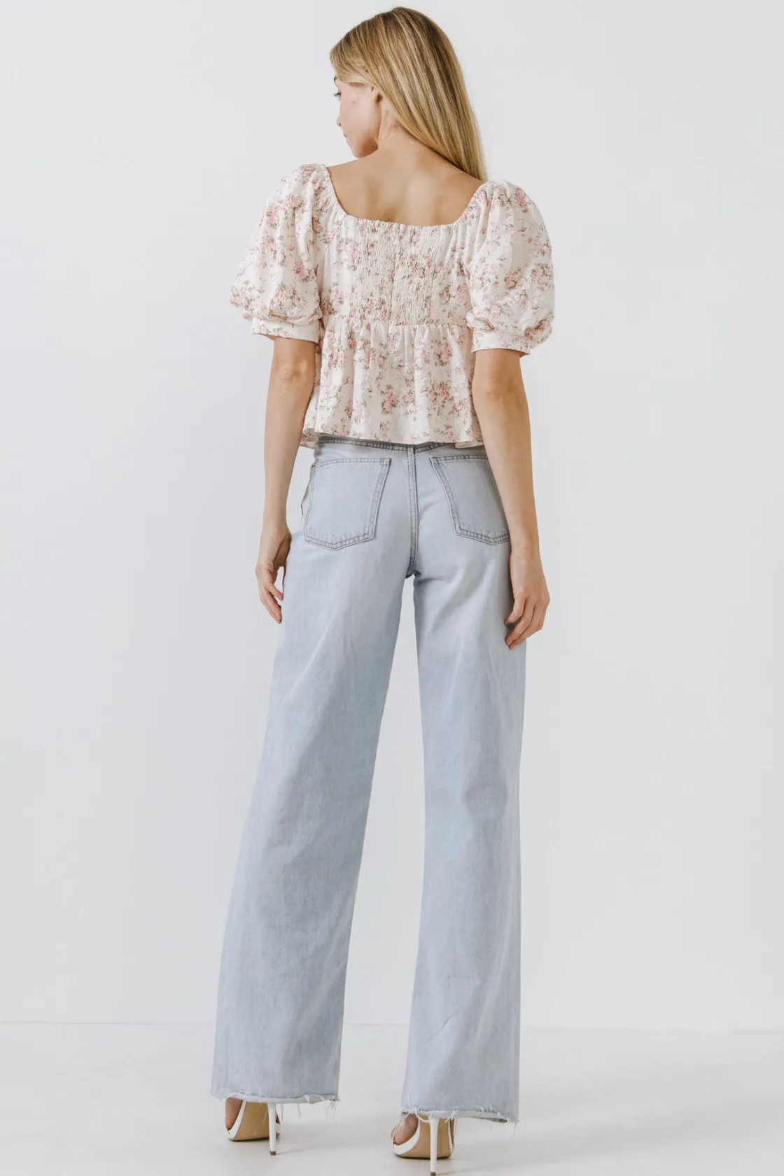 english_factory__textured_2.webp ENGLISH FACTORY Tops*- Textured Floral Top CREAM