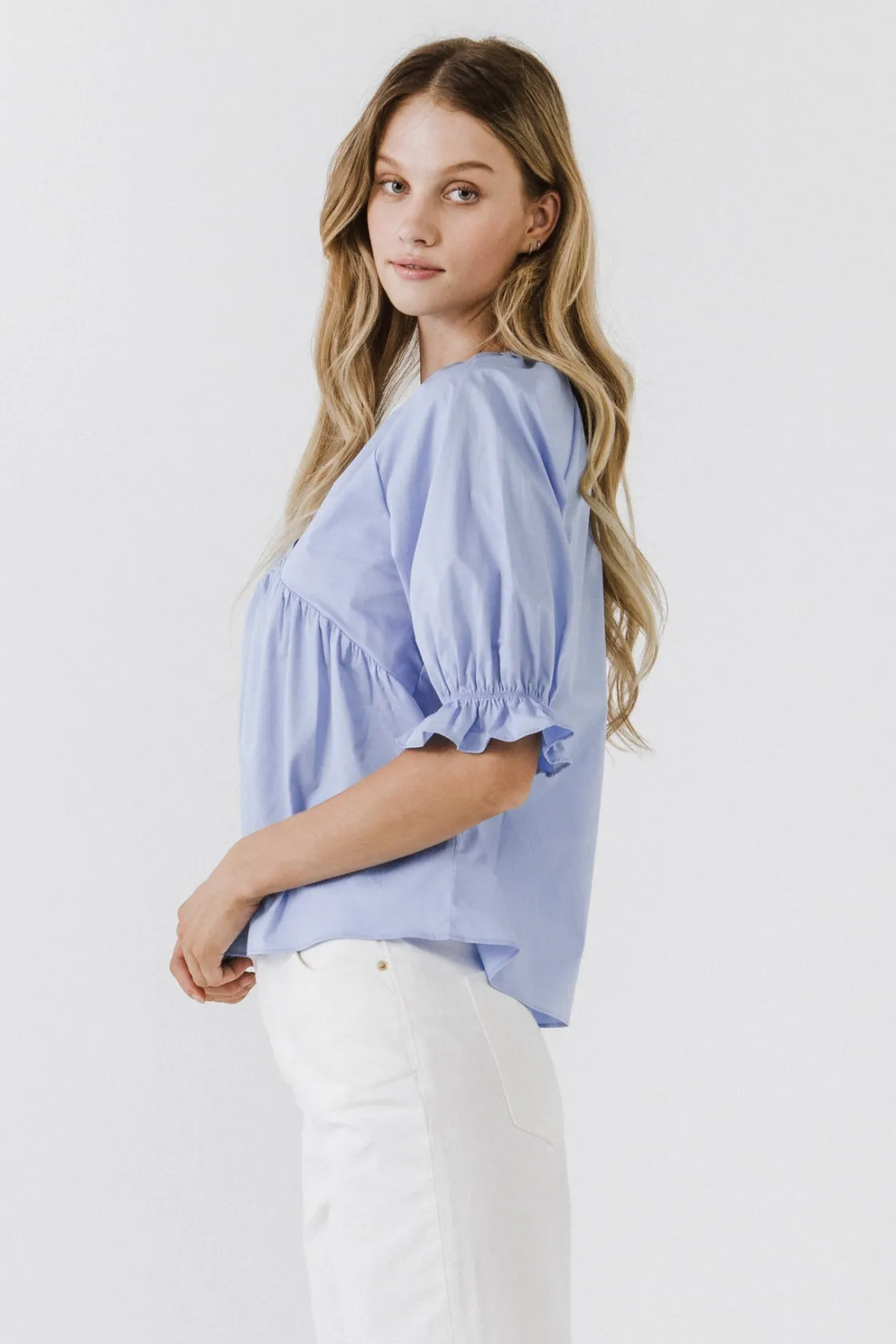 english_factory__tiered_v_6.webp ENGLISH FACTORY Tops*- Tiered V Neck Top With Ruffle Sleeves