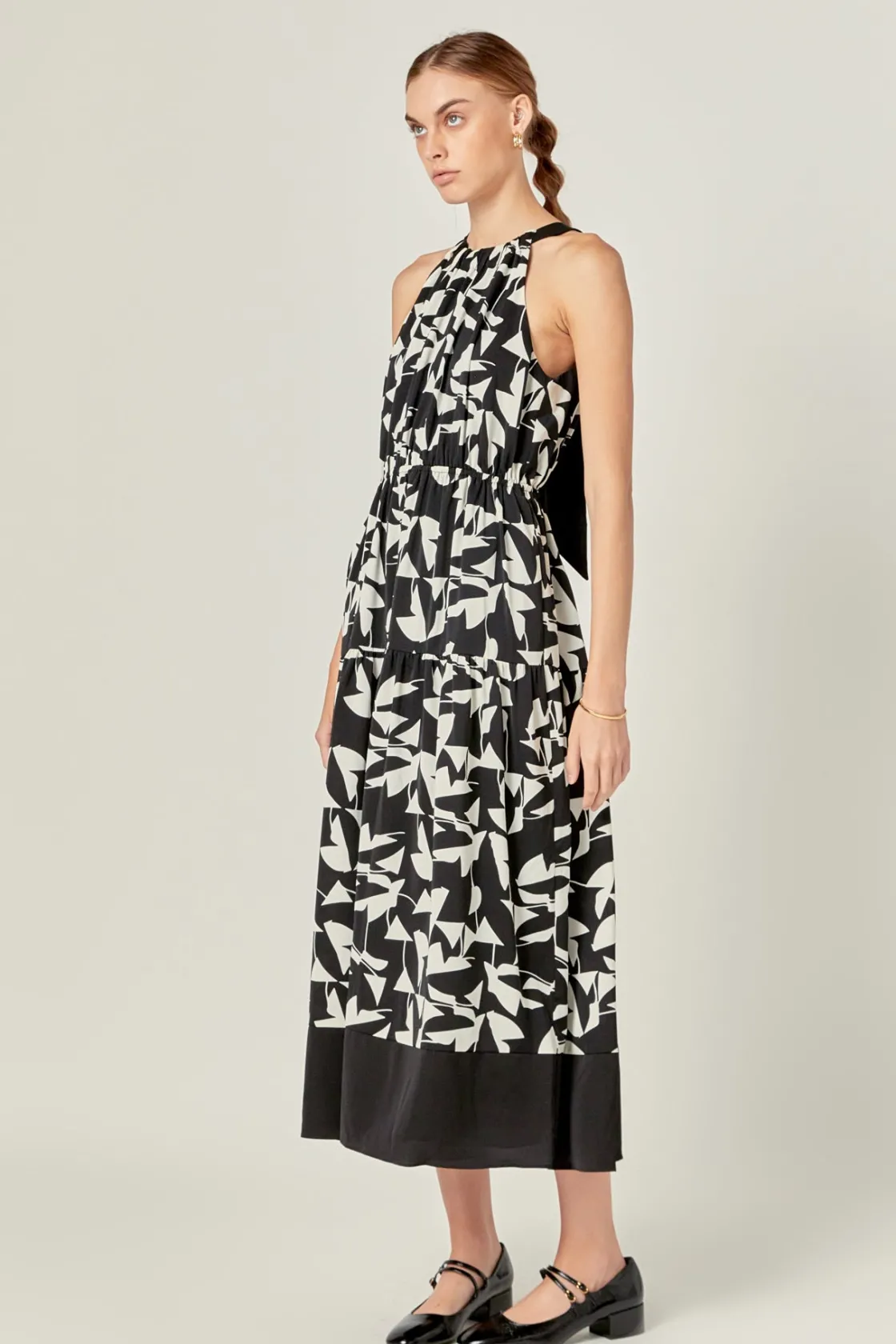 english_factory__white_an_1-1.webp ENGLISH FACTORY Tops*- White and Black Printed Sleeveless Midi Dress BLACK/IVORY