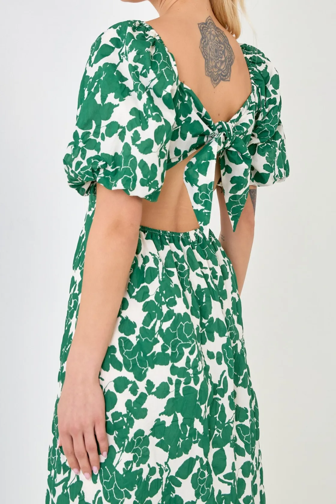 free_the_rose__floral_pri_18.webp FREE THE ROSES Tops*Free The Rose - Floral Print Maxi Dress