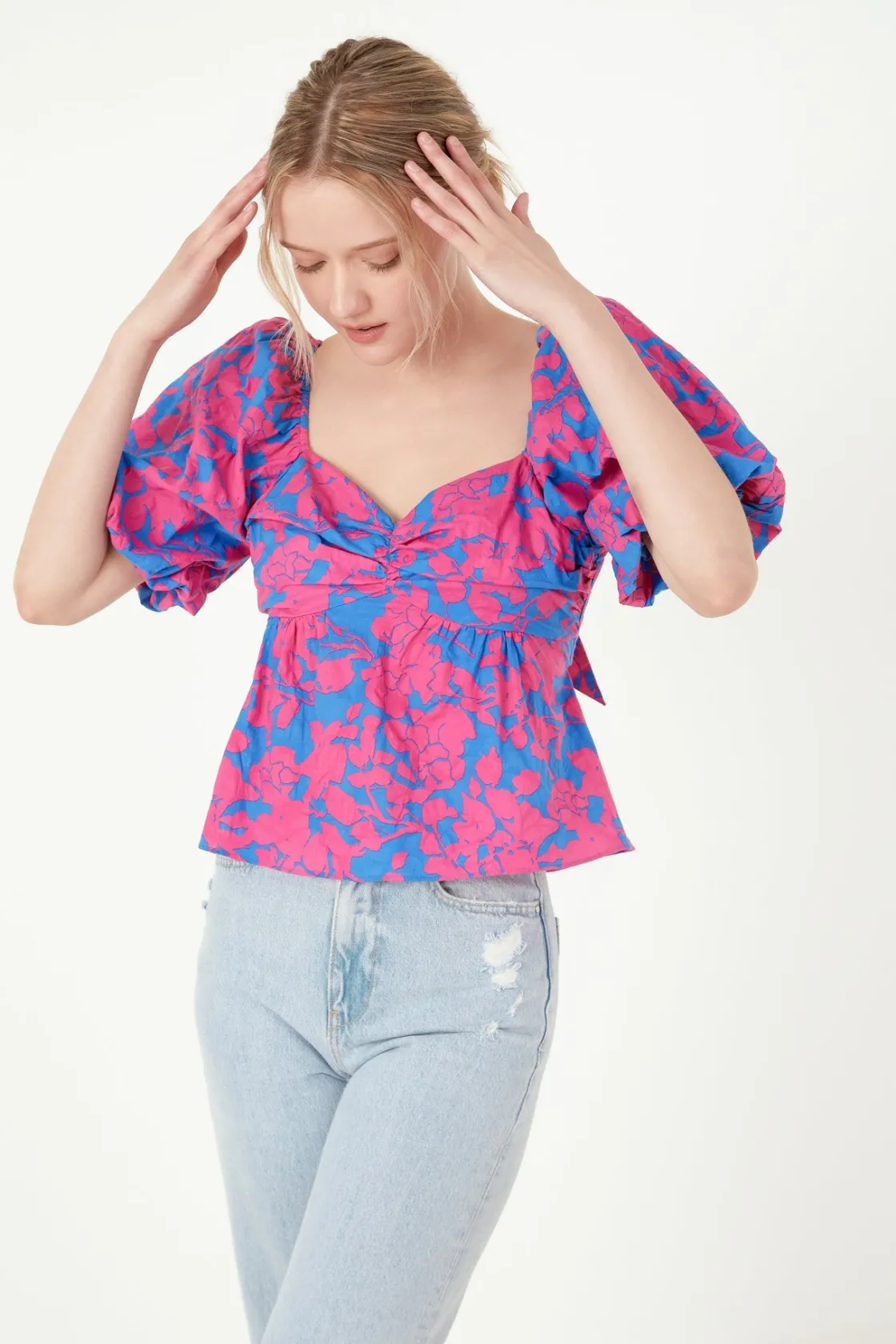 free_the_rose__floral_puf_8.webp FREE THE ROSES Tops*Free The Rose - Floral Puff Sleeve Top